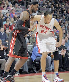 在接受采访 在接受采访