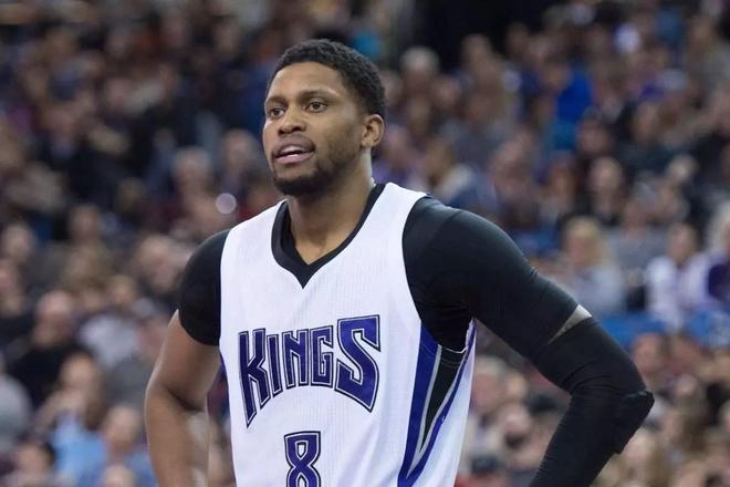 响往往不容 响往往不容