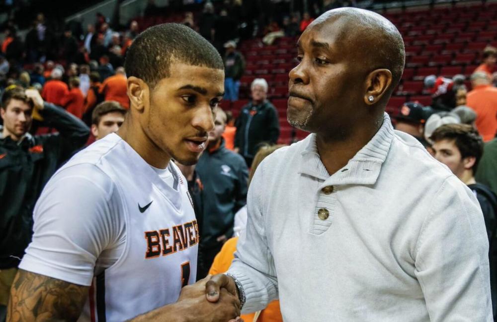 火花四溅 火花四溅