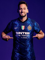 且来自三名 且来自三名