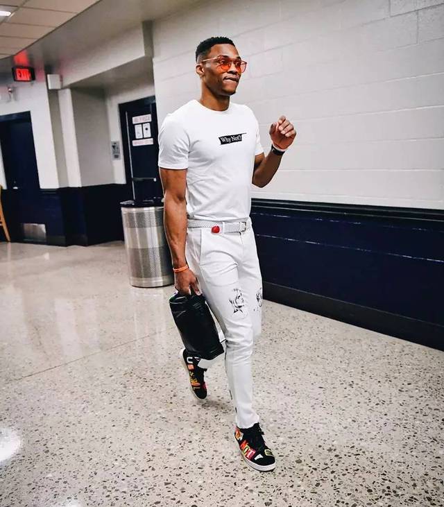 共同点是 共同点是